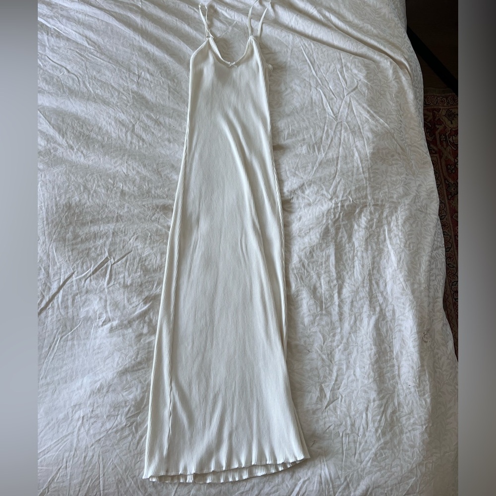 Juem White Rafi Midi Dress - Picture 2 of 4